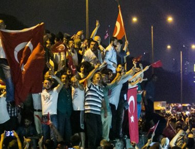 Οι μυστικές υπηρεσίες της Τουρκίας προειδοποιούν για πιθανή εκδήλωση νέου πραξικοπήματος